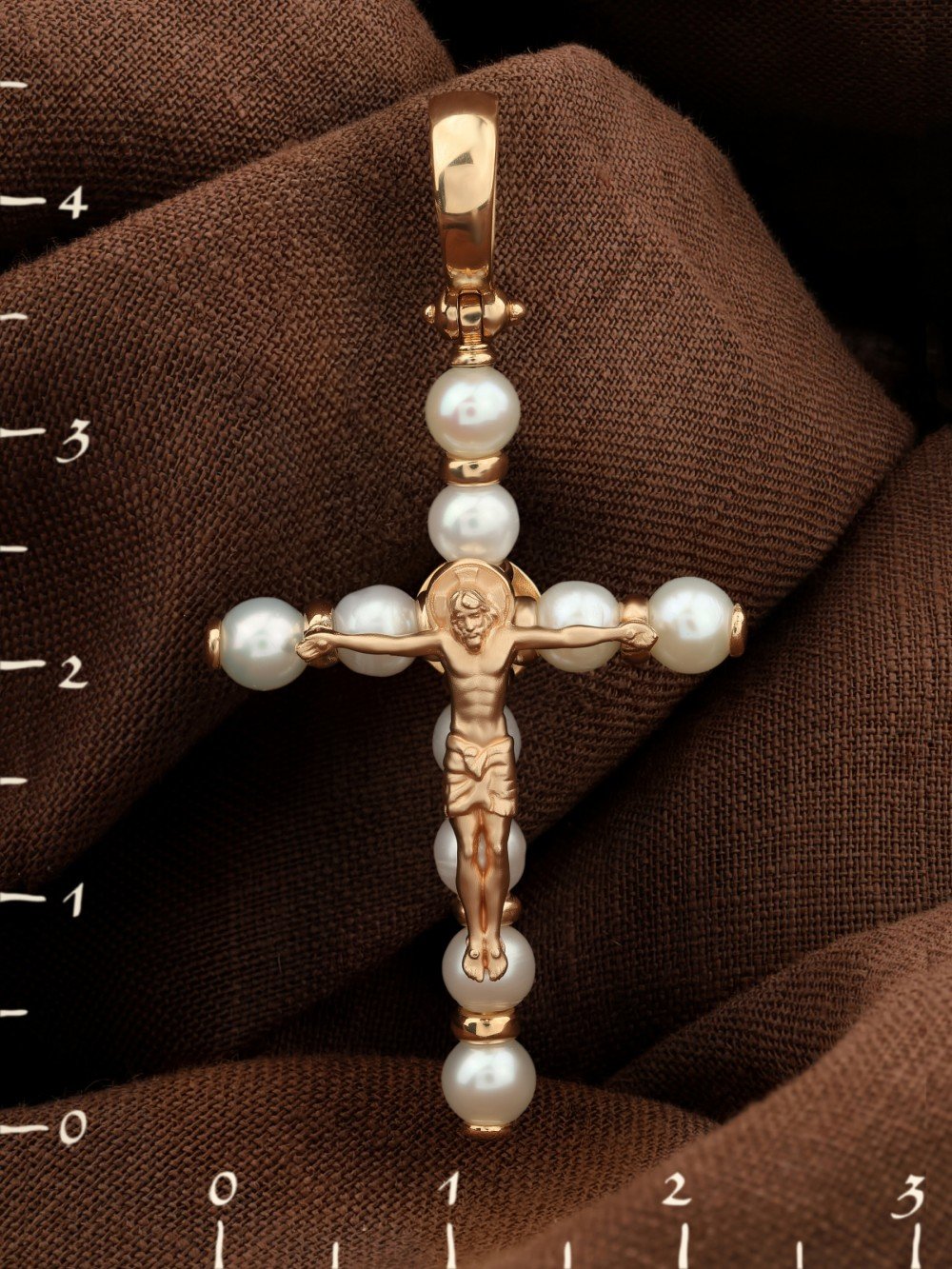 Крест из золота c жемчугом