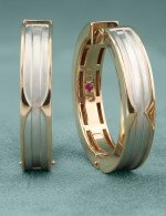 Серьги из золота c рубином