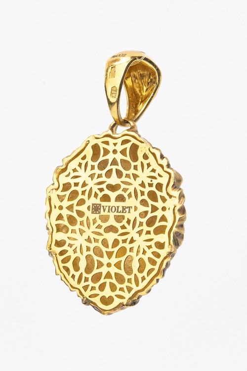 Подвеска из лимонного золота c эмалью