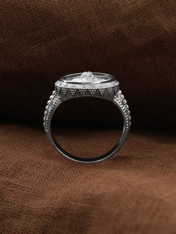 Кольцо из белого золота