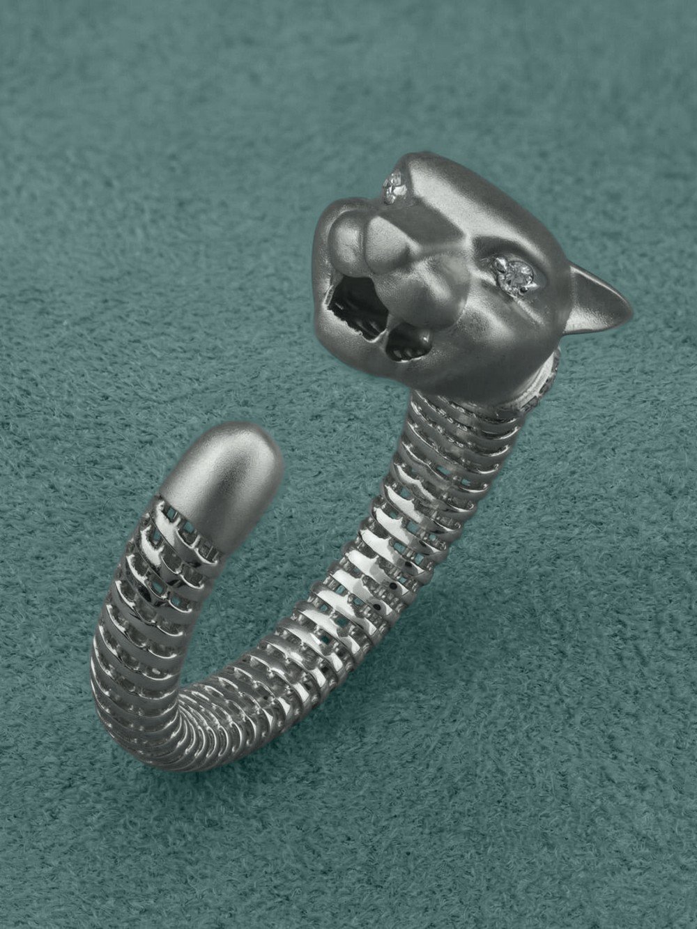 Кольцо из белого золота c бриллиантами