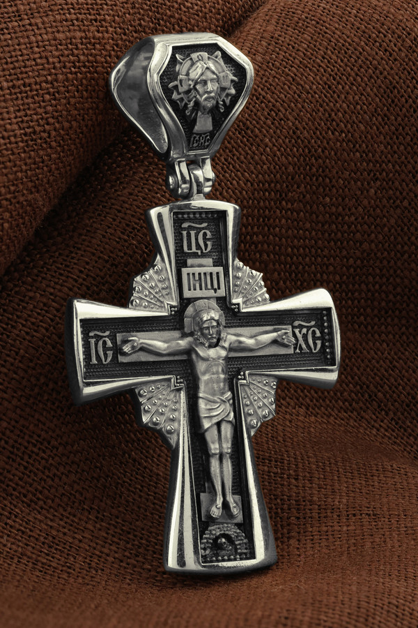 Крест из белого золота