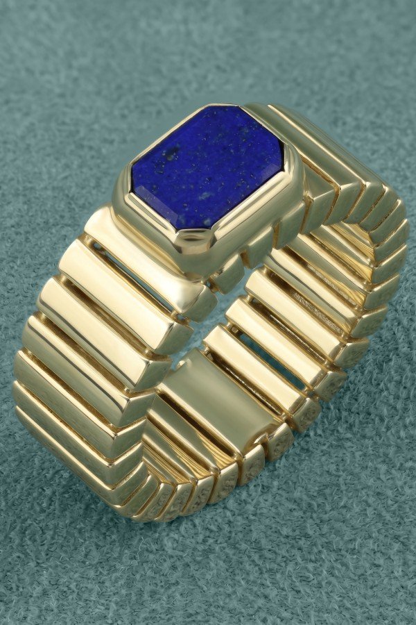 Кольцо из лимонного золота c лазуритом