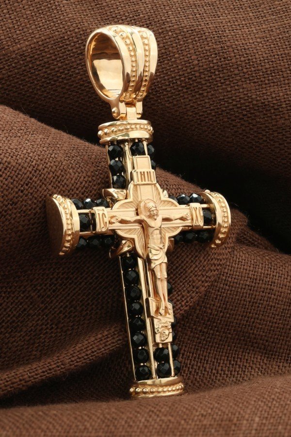 Крест из золота c ониксом