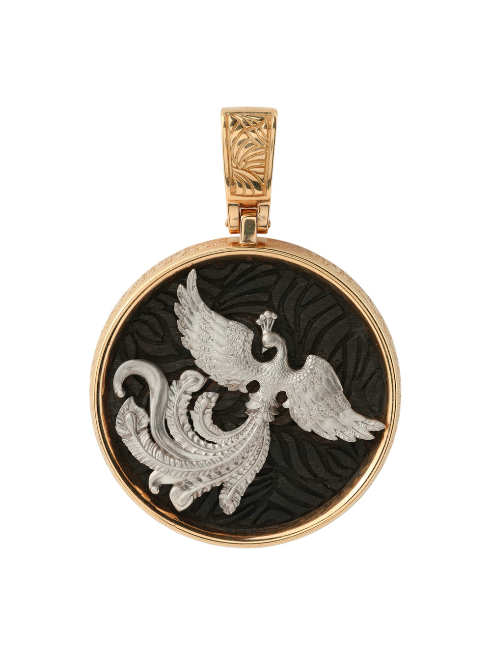 Подвеска из золота c эбеновым деревом