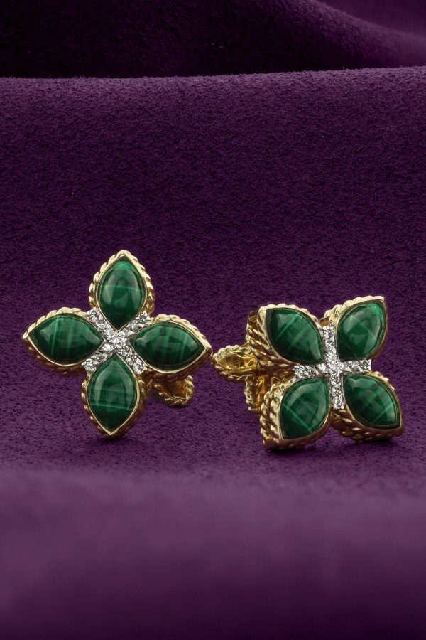 Серьги из лимонного золота 585 пробы c бриллиантами и малахитом