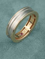 Кольцо из золота c рубином