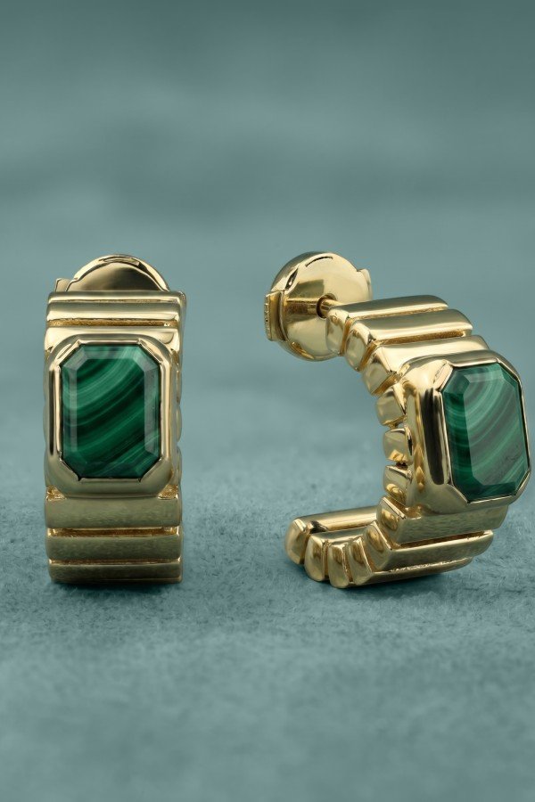 Серьги из лимонного золота c малахитом