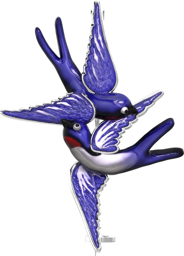 Брошь из белого золота c эмалью