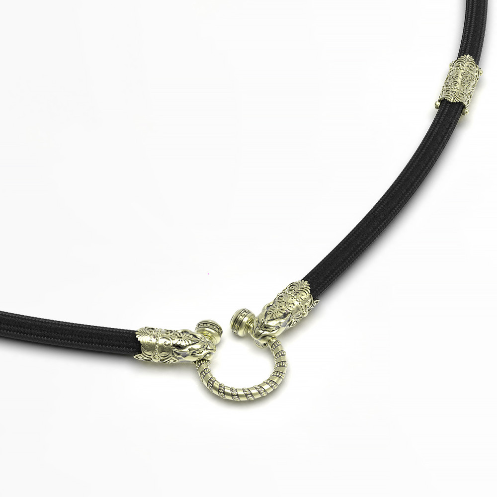 Шнурок шёлковый из зелёного золота c шёлковым шнурком