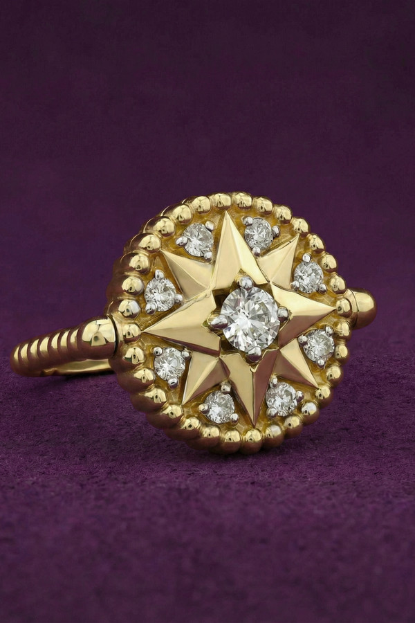 Кольцо из золота c бриллиантами