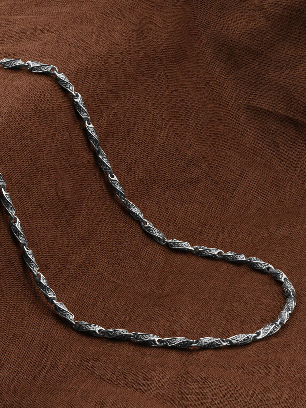 Цепь из белого золота