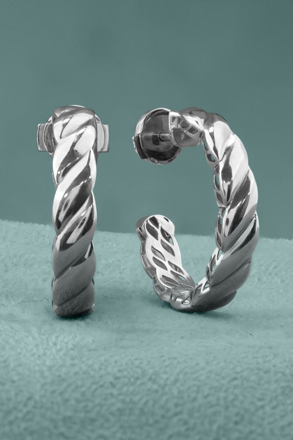 Серьги из белого золота