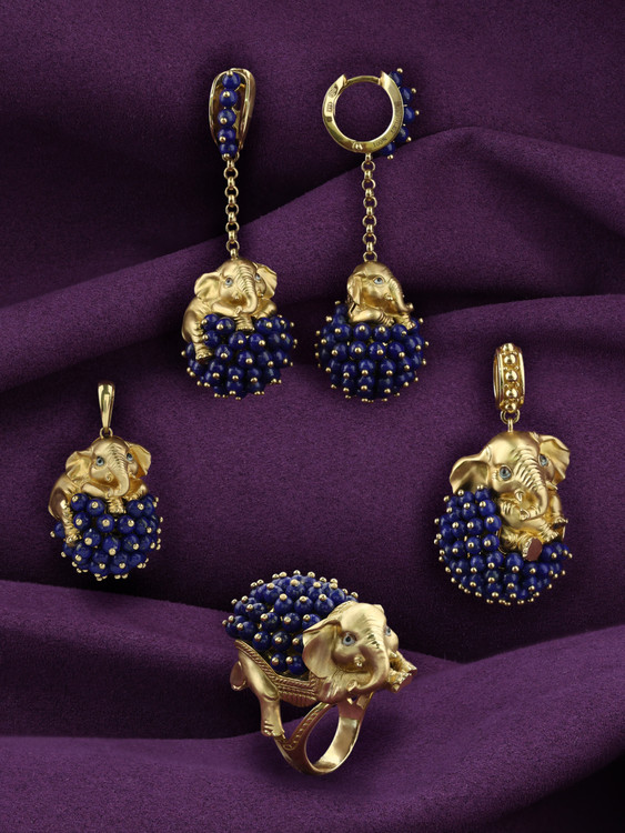 Серьги из лимонного золота c эмалью и лазуритом