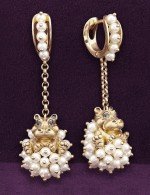 Серьги из лимонного золота 585 пробы c эмалью и жемчугом