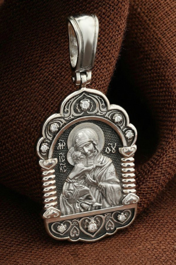 Образок из белого золота c бриллиантами