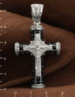 Крест из белого золота 585 пробы c ониксом