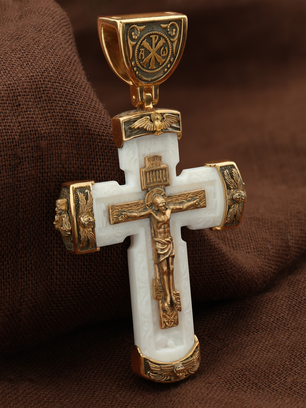 Крест из золота c бивнем мамонта