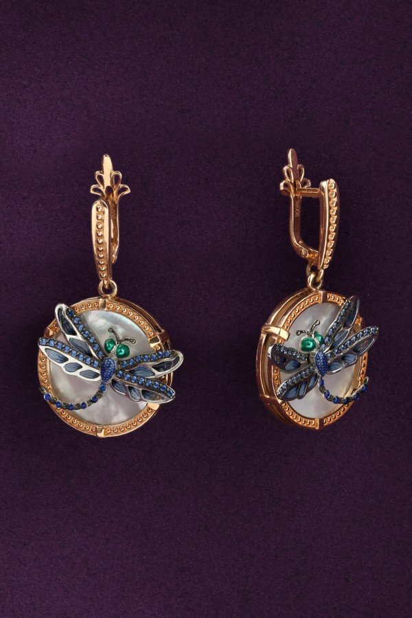 Серьги из золота 585 пробы c сапфиром, эмалью и перламутром