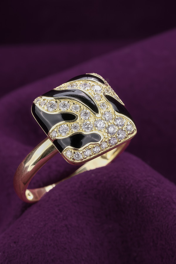 Кольцо из лимонного золота c эмалью и бриллиантами