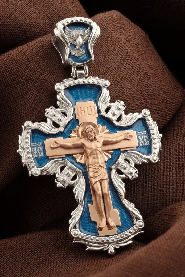 Крест из белого золота c эмалью