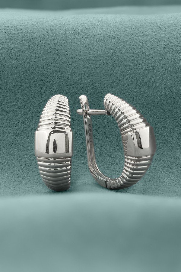 Серьги из белого золота