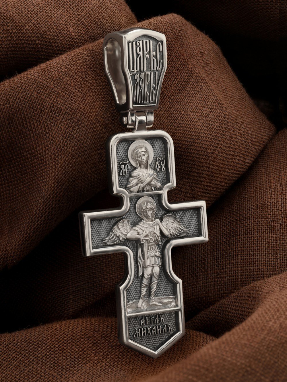 Крест из белого золота