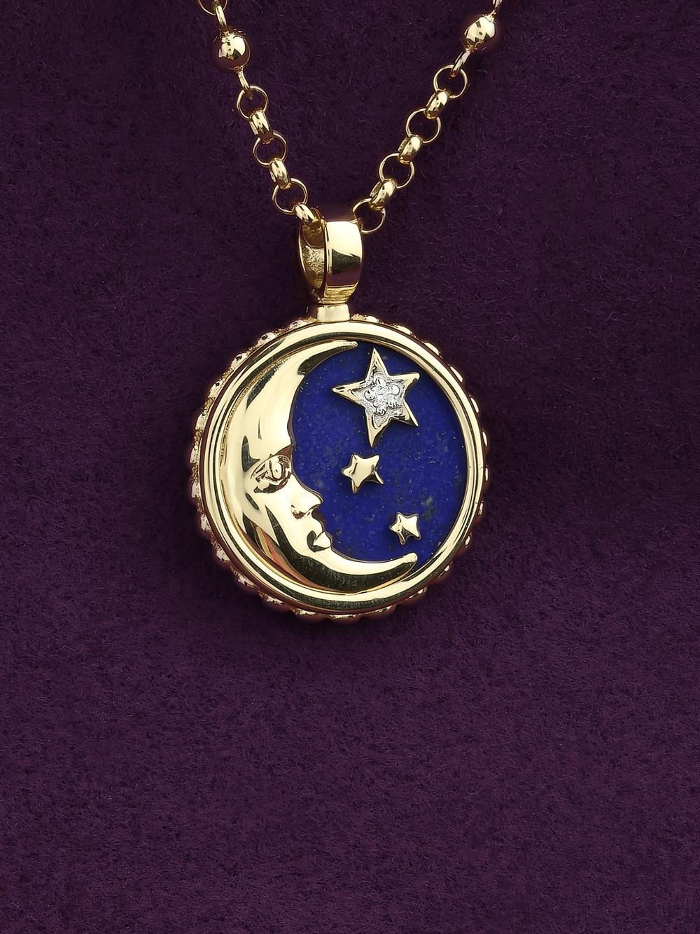 Колье из лимонного золота c бриллиантами, лазуритом и перламутром