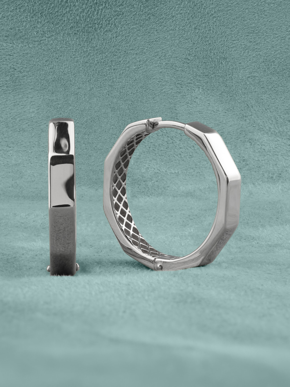 Серьги из белого золота