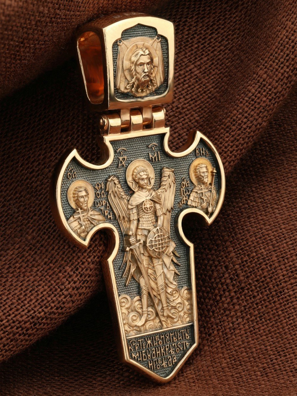 Крест из золота