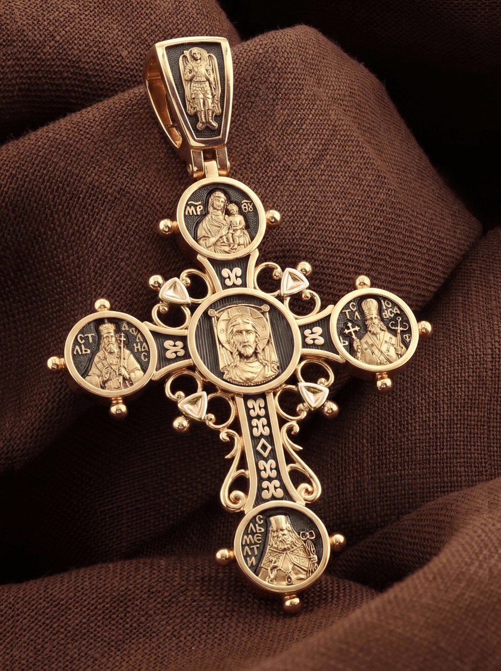 Крест из золота