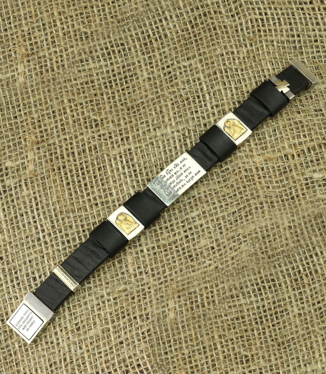 Браслет из серебра и золота c кожаным шнурком