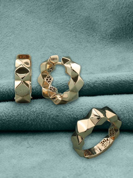 Кольцо из золота