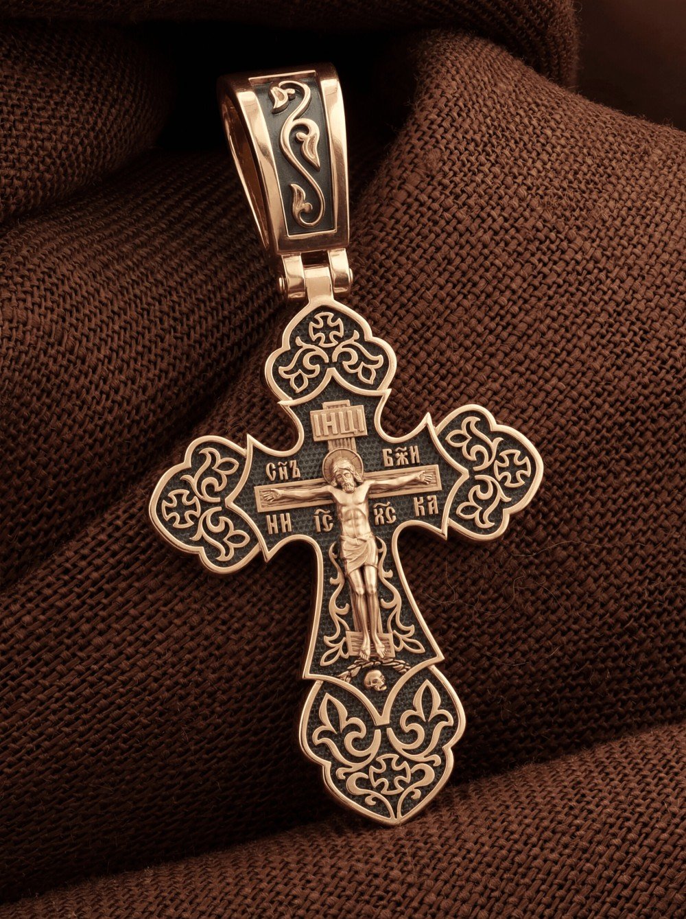 Крест из золота