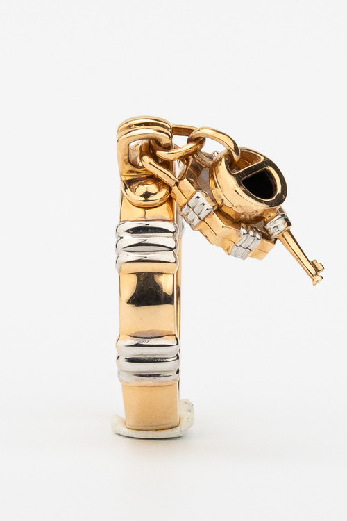 Кольцо из золота c ониксом и перламутром