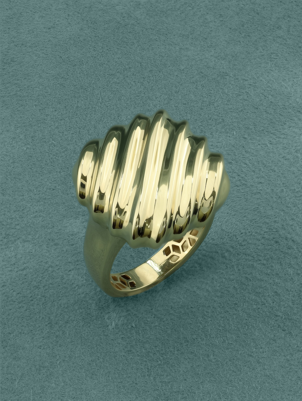 Кольцо из лимонного золота