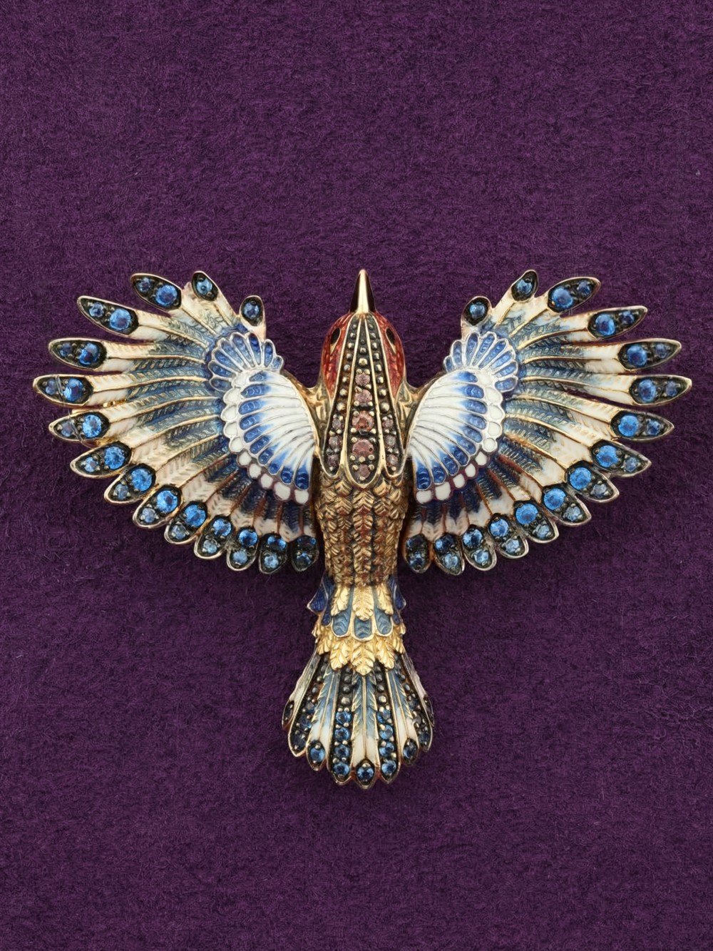 Брошь из лимонного золота c эмалью и фианитом