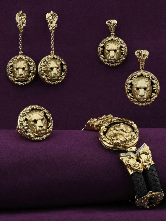 Кольцо из лимонного золота c эмалью и ониксом