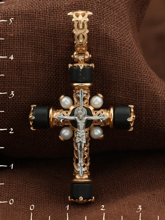 Крест из золота c жемчугом и ониксом
