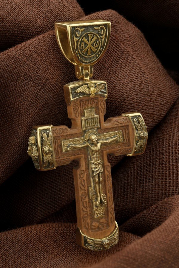 Крест из лимонного золота 585 пробы c деревом груши