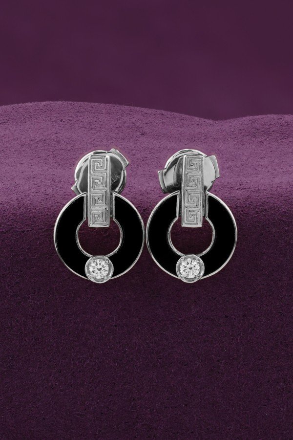 Серьги из белого золота c бриллиантами и ониксом