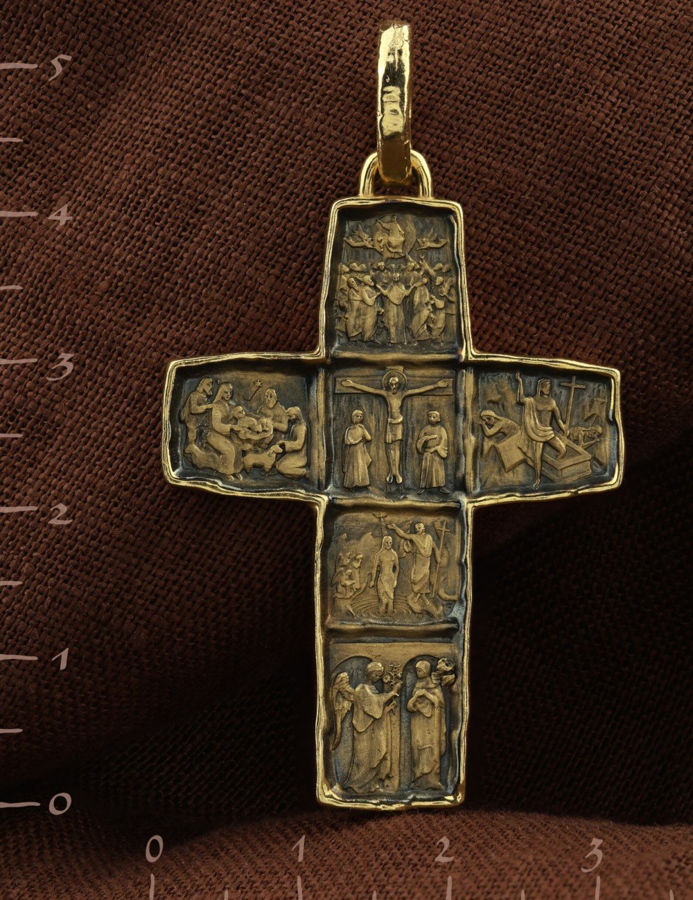 Крест из лимонного золота 585 пробы