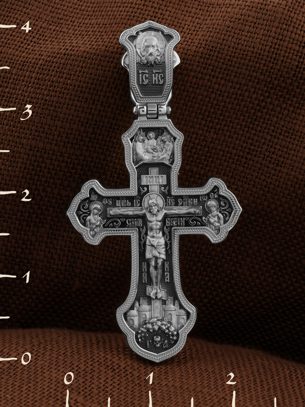 Крест из белого золота