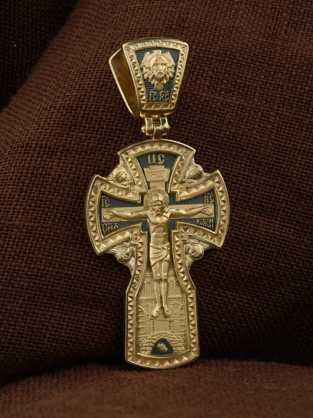 Крест из лимонного золота