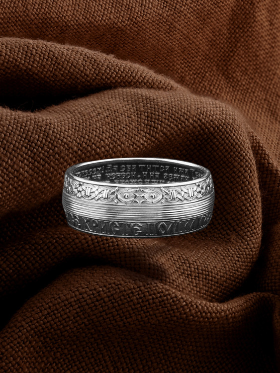 Кольцо из белого золота