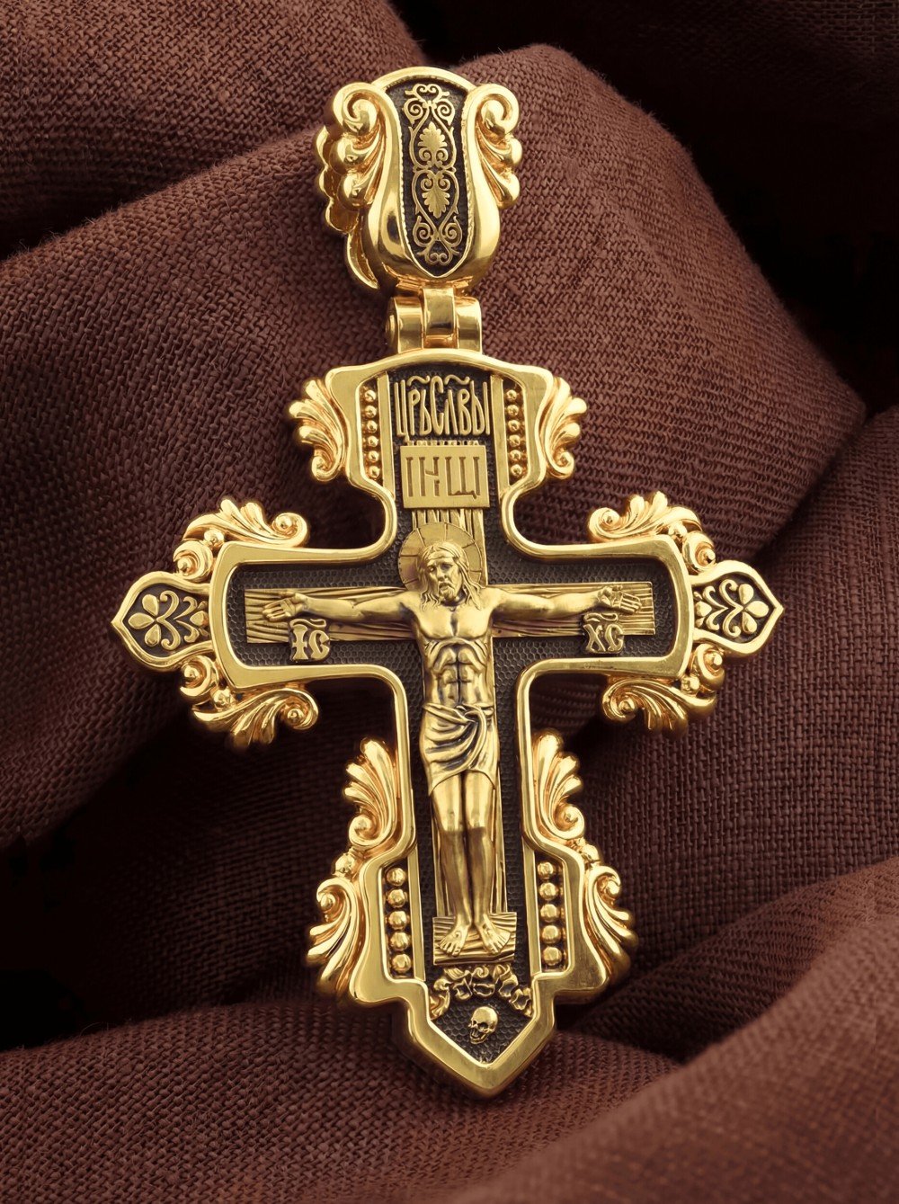 Крест из лимонного золота