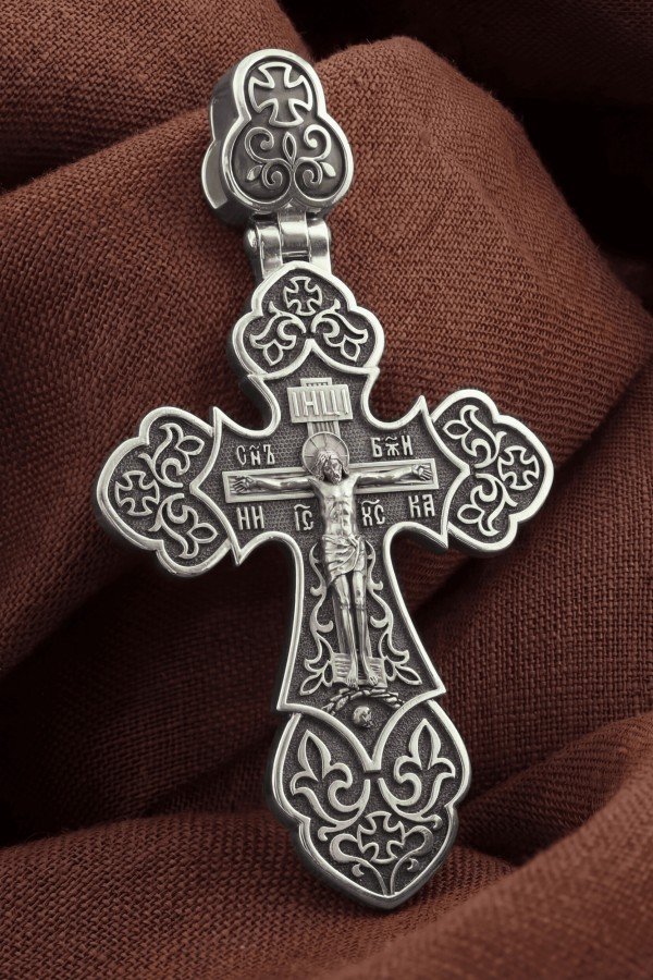 Крест из белого золота