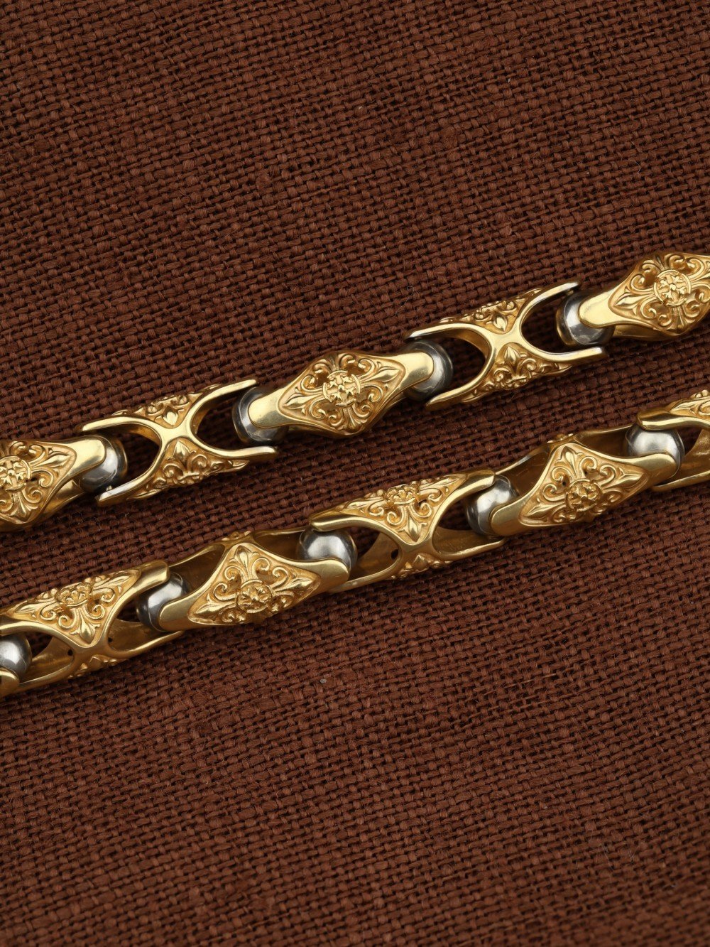 Цепь из лимонного золота