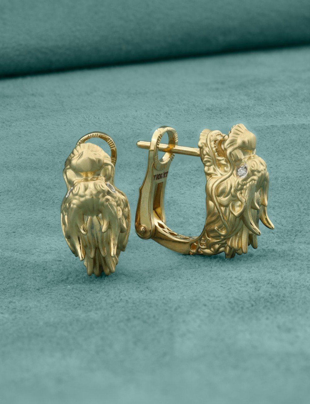 Серьги из лимонного золота 585 пробы c бриллиантами