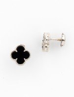 Серьги из белого золота 585 пробы c ониксом